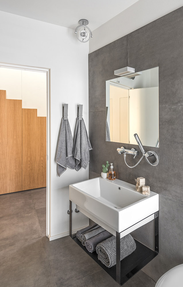 Pavimento in gres: tutto ciò che devi sapere - Pavimenti in Parquet e Ristrutturazione Bagno in Gres: Casa C. B. - Gres per bagno