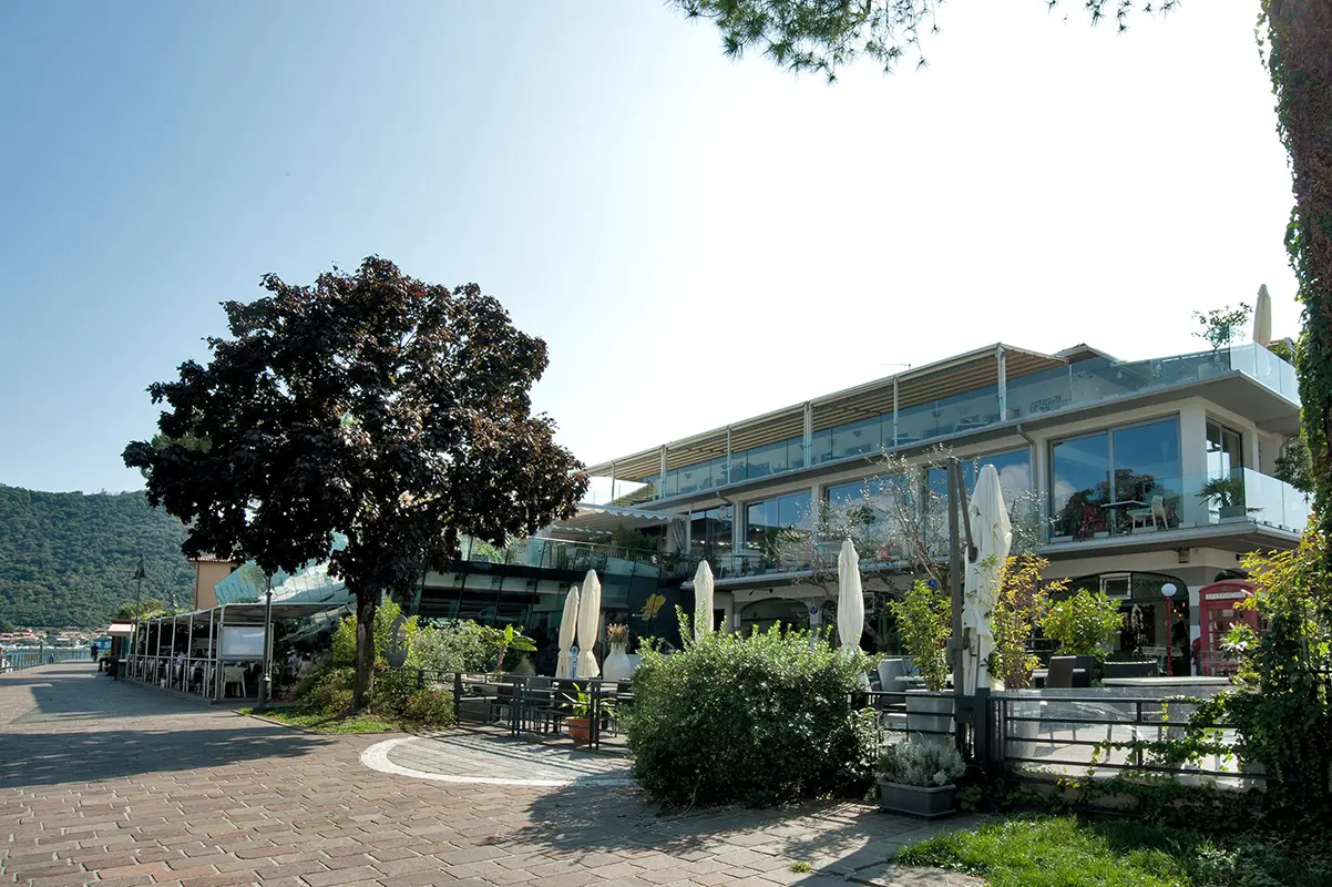 Parquet Brescia, Parquet Bergamo, Parquet Milano - Ceramica e WPC per il Ristorante L’Approdo