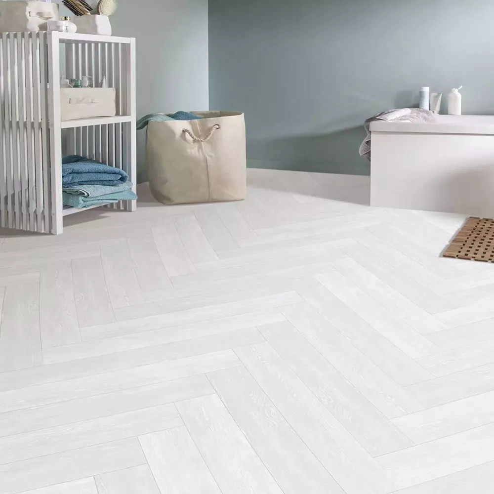 Parquet bianco a spina di pesce ungherese - Parquet Hausfloor Brescia Bergamo Milano