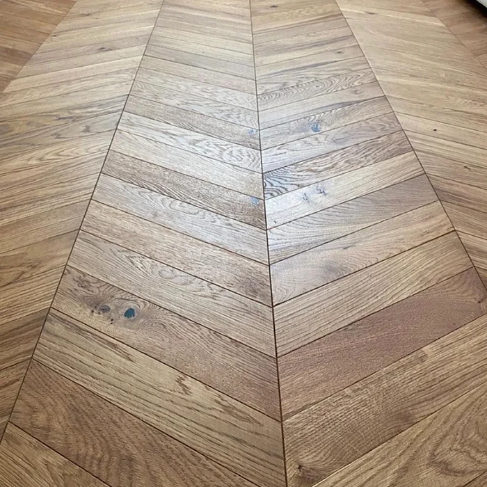 Parquet in rovere naturale - Parquet spina ungherese - Hausfloor