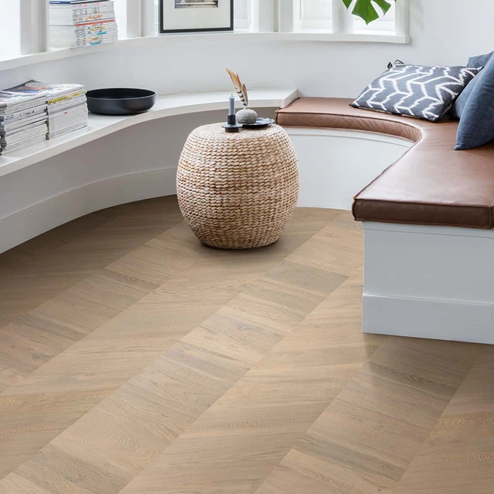 Parquet piallato a mano - Parquet spina ungherese - Hausfloor