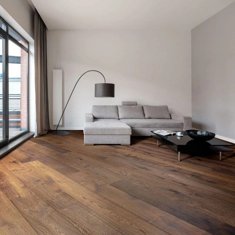 Parquet scuro posato nella zona living - Hausfloor
