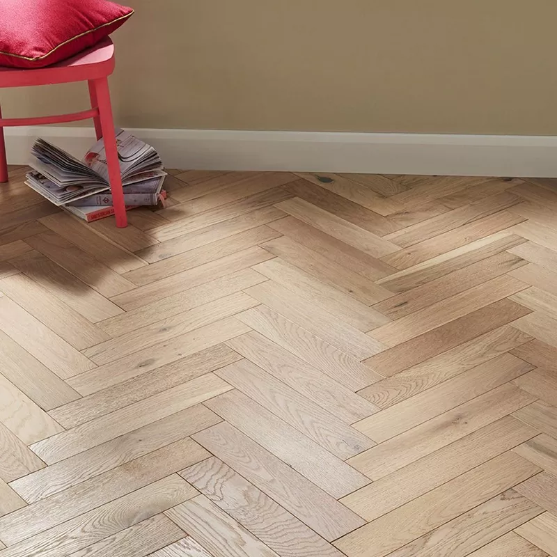 Parquet spina italiana rovere chiaro bisellato - Parquet Brescia, Bergamo, Milano Hausfloor