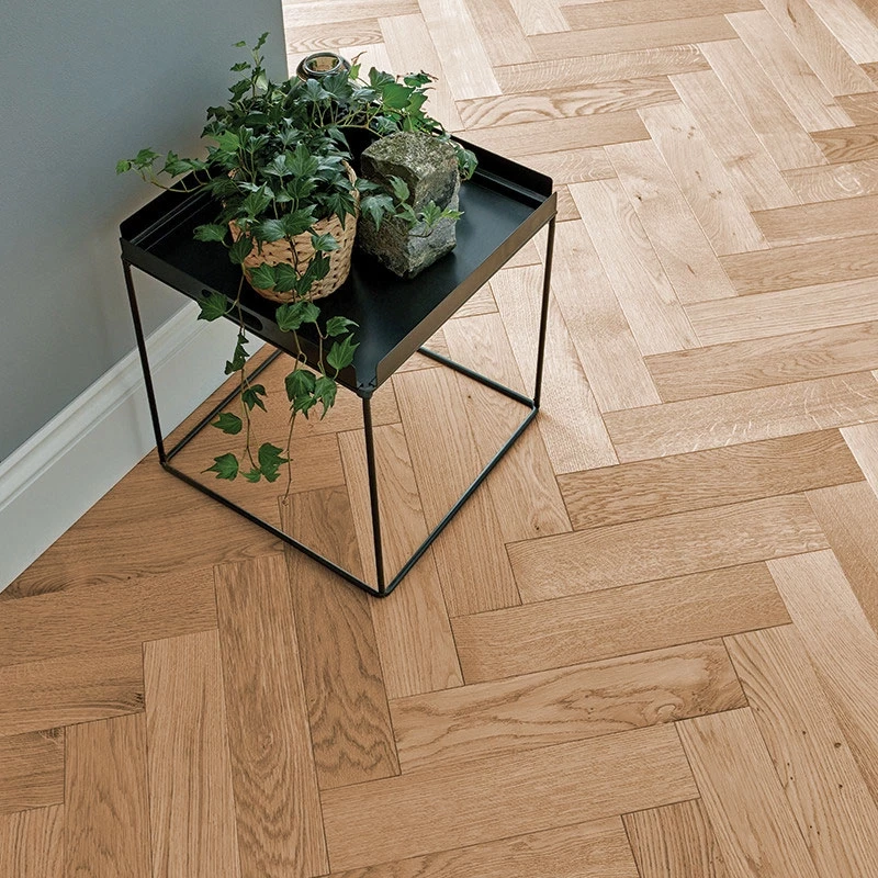 Parquet spina italiana rovere chiaro levigato - Parquet Brescia, Bergamo, Milano Hausfloor