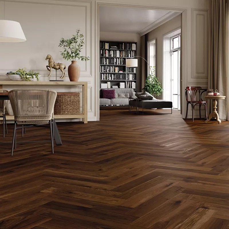 Parquet spina italiana teak scuro verniciato - Parquet Brescia, Bergamo, Milano Hausfloor