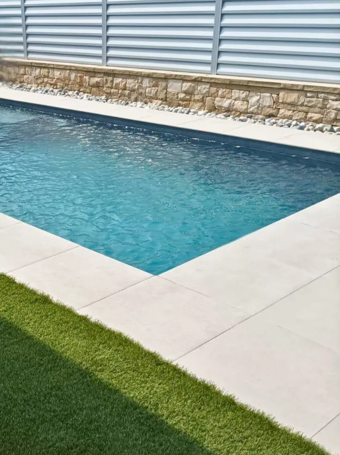 Piscine in gres porcellanato - Hausfloor