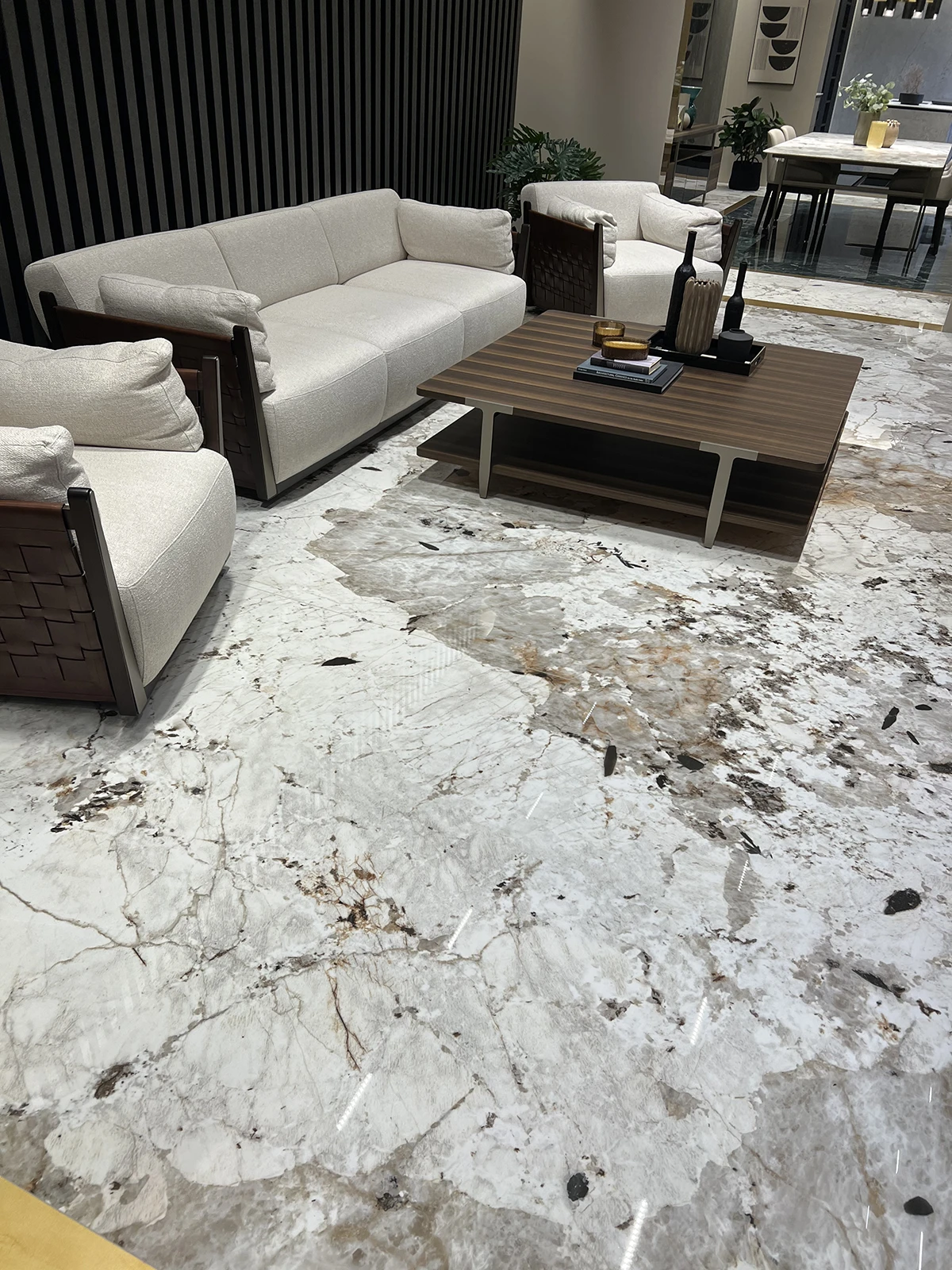 SPC e gres porcellanato - Hausfloor
