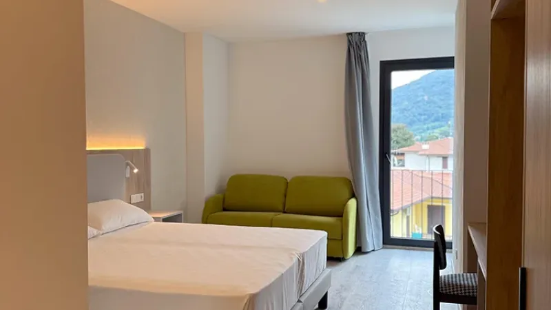 Camera con parquet e legno - Lake and More Suite Hotel - Pavimenti e rivestimenti