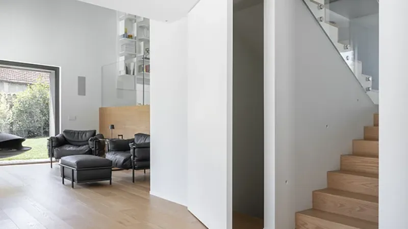 Pavimento in legno in sala - Pavimenti in parquet: Villa D.P. - Hausfloor