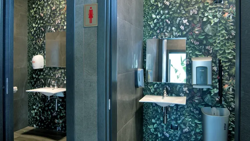 Ristorante L'Approdo - Bagno dalla porta - HausFloor