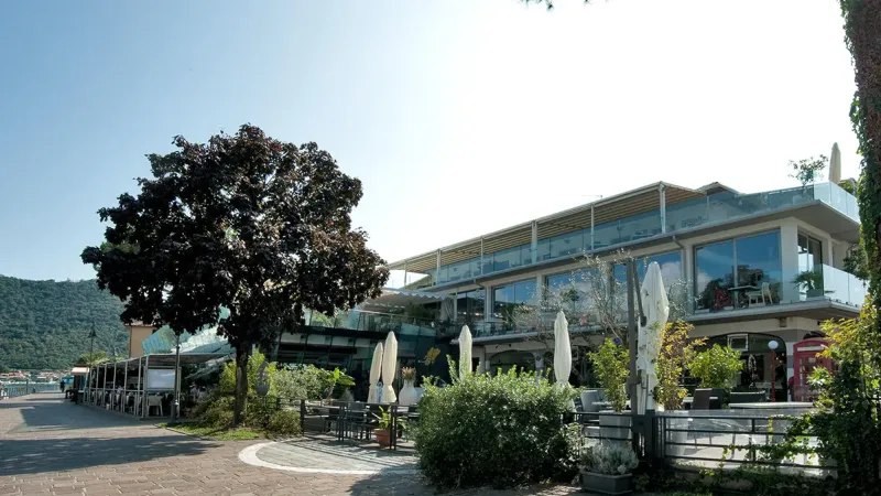 Ristorante L'Approdo - Esterno - HausFloor